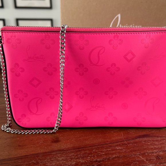 Amazing Christian Louboutin Handbag Chain strap detail Barbie Pink. - Picture 3 of 4